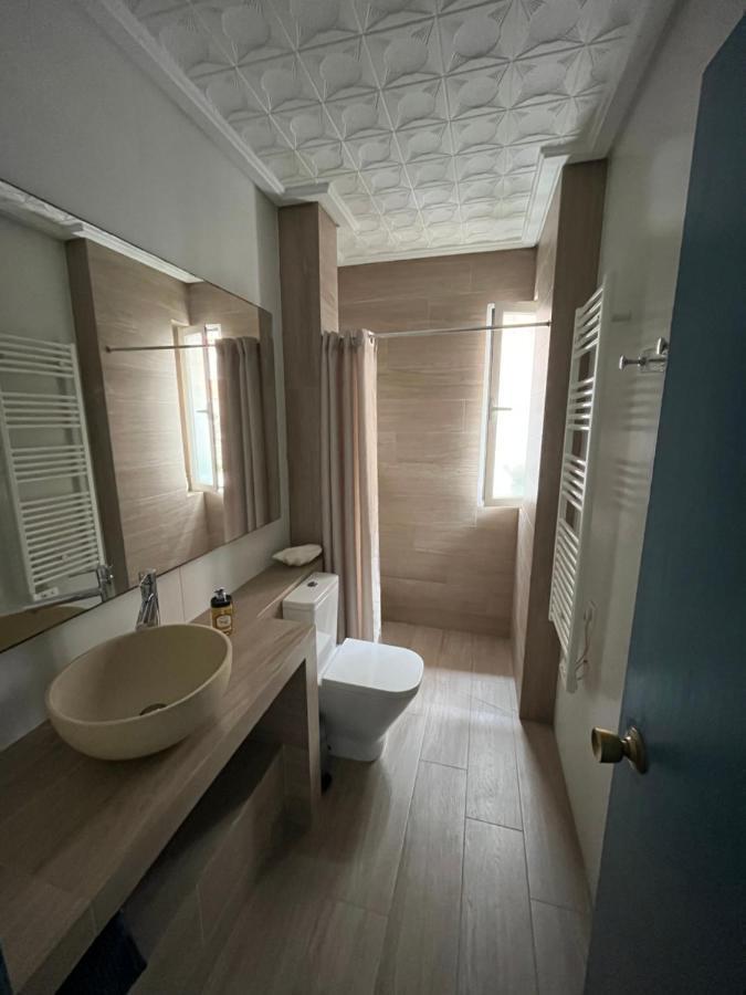 Modernized 3-Bedroom Flat 500M To The Beach バレンシア エクステリア 写真